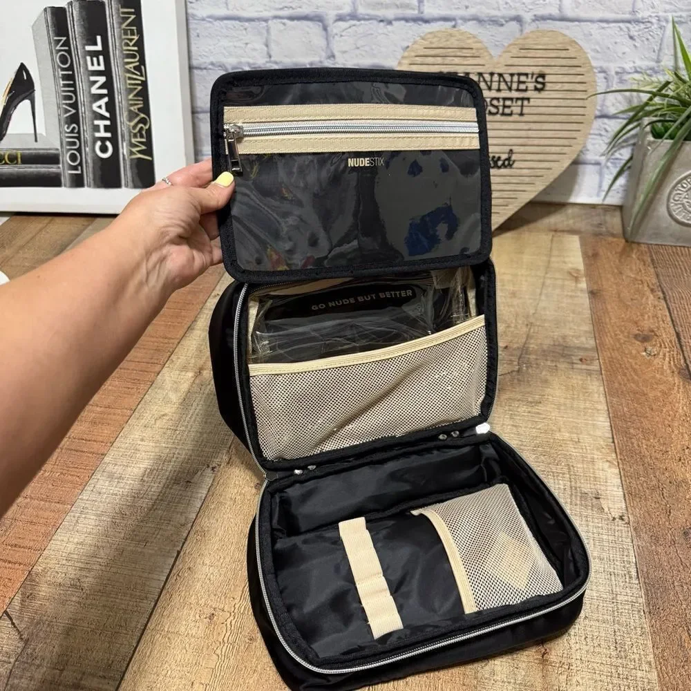 NUDESTIX HANGING COSMETIC CASE, NWT